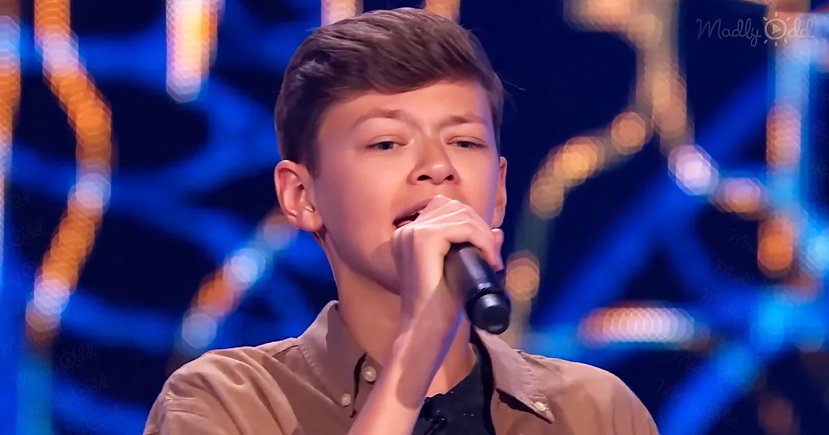 Boy Shocks 'The Voice' With His Extremely High Notes