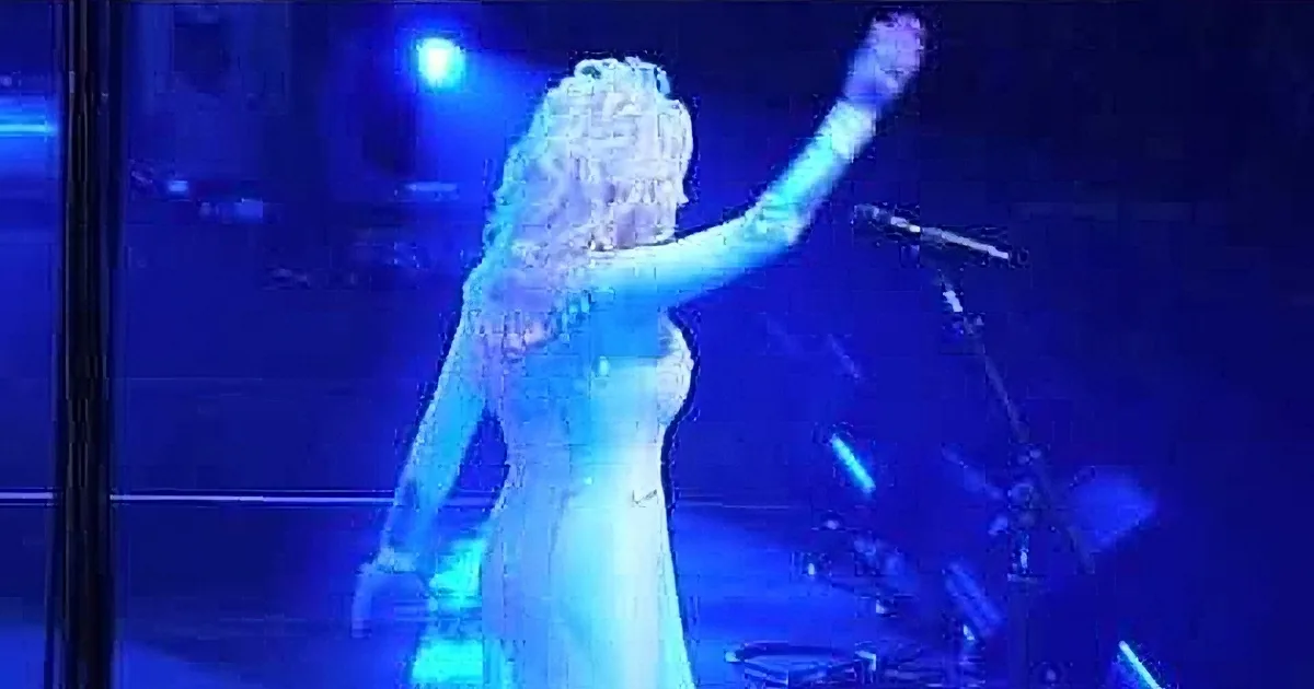 Dolly Parton, Keith Urban, and Vince Gill Sing 'He Stopped Loving Her Today'