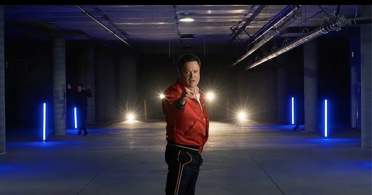 Donny Osmond Sings 'Who' With Eye-Popping Dance Moves