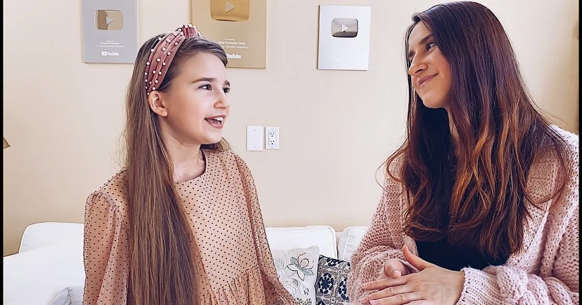 Mom and Daughter Sing ''You Are the Reason'' Duet