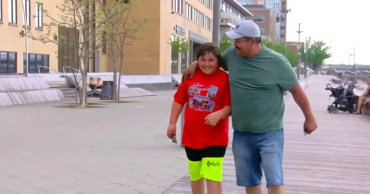 Honest 11-year old returns lost wallet