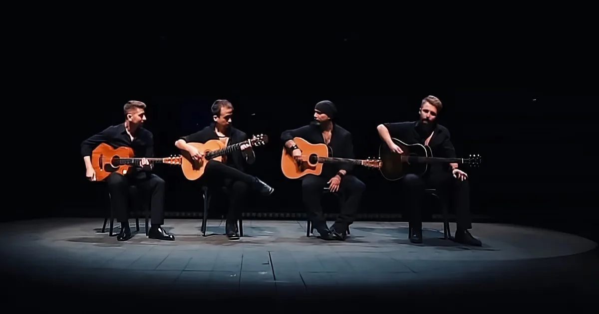 "40 Fingers" the acoustic guitar quartet