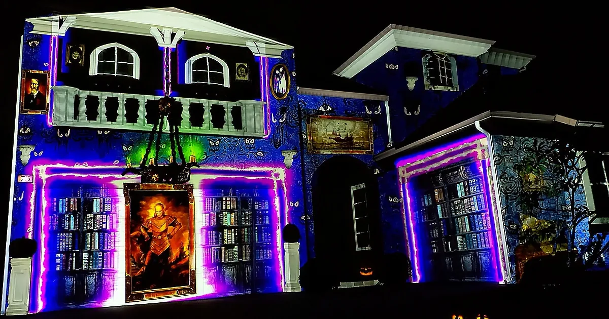 Homeowners Halloween Light Show Brightens the Night With Incredible Special Effects
