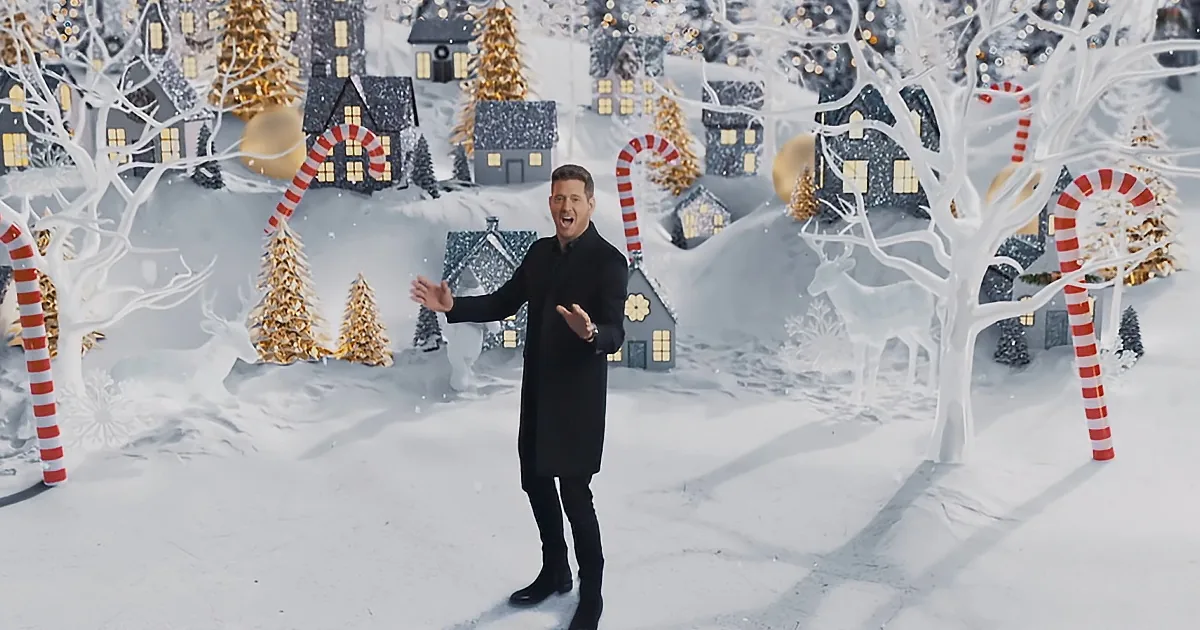 ''Let It Snow!'' Michael Bublé Released His Christmas Music Early.