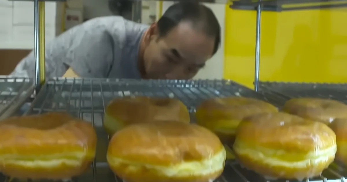 Community buys-out donut shop