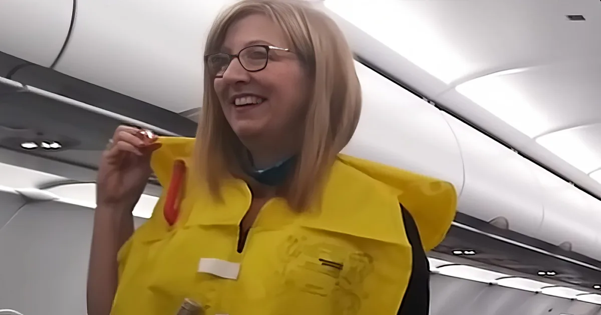 World's funniest flight attendant