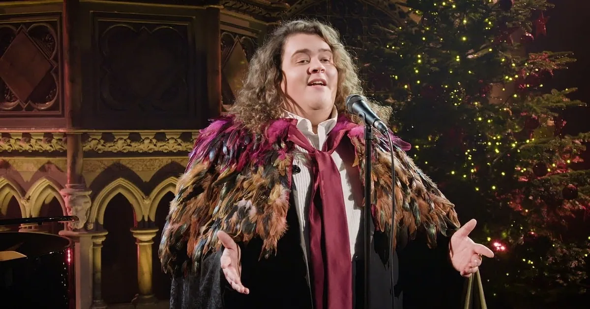 Jonathan Antoine Sings 'Winter Wonderland' With an Operatic Twist