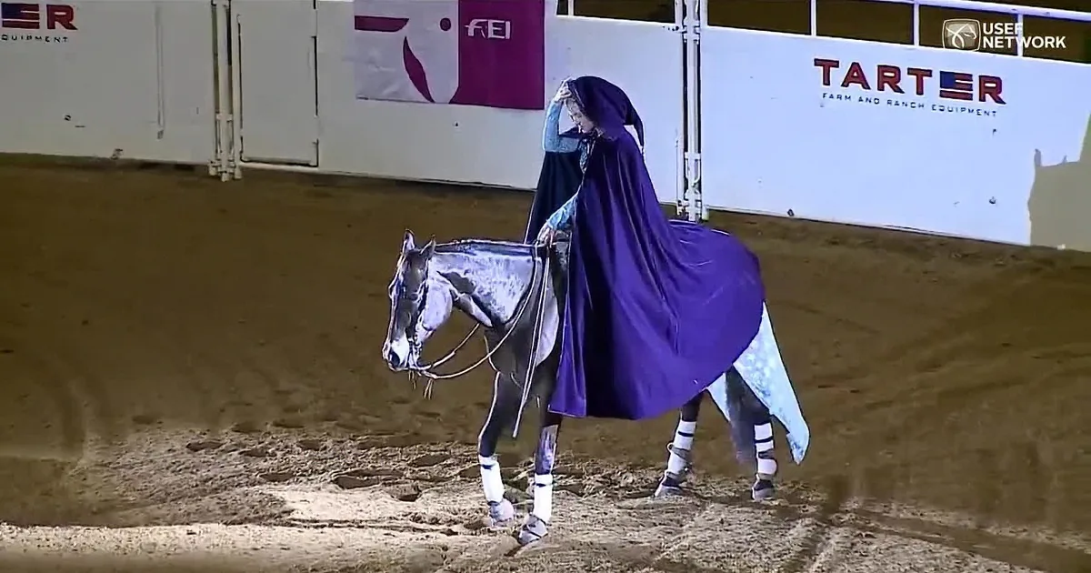 Horse and Rider Perform to Frozen''s ''Let It Go''