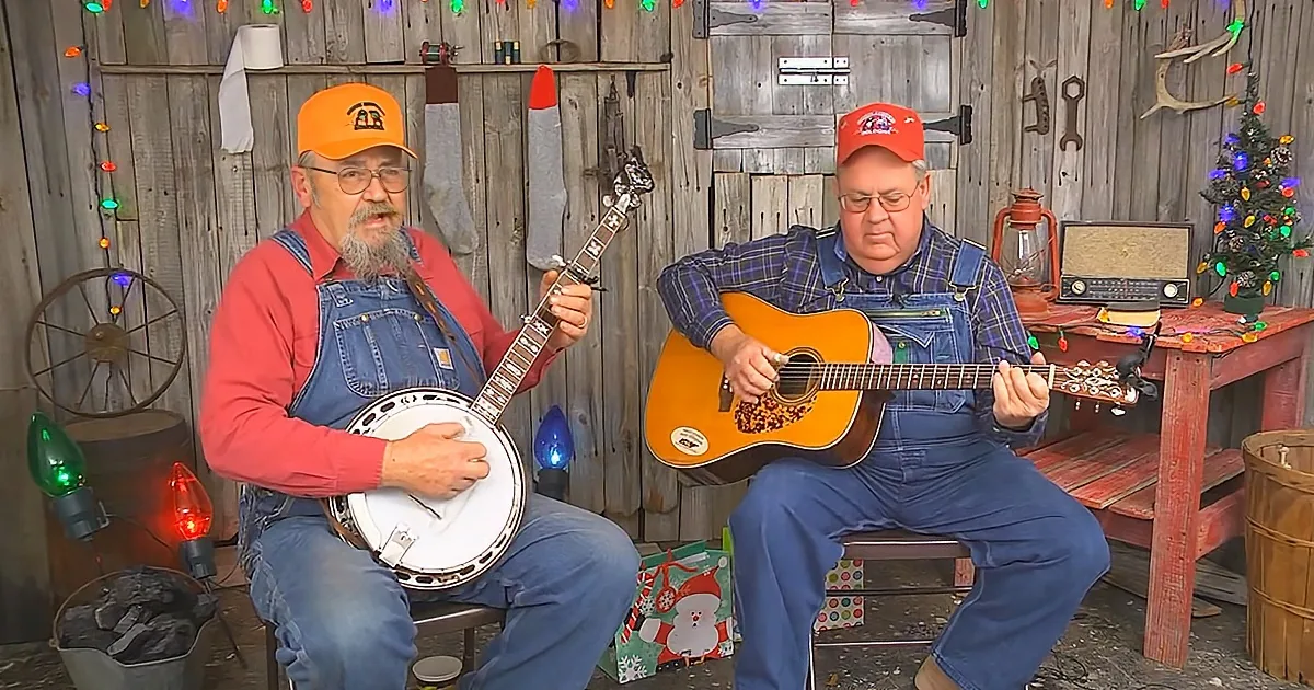 Two Good Ol'' Boys Sing the Funniest Song About Santa