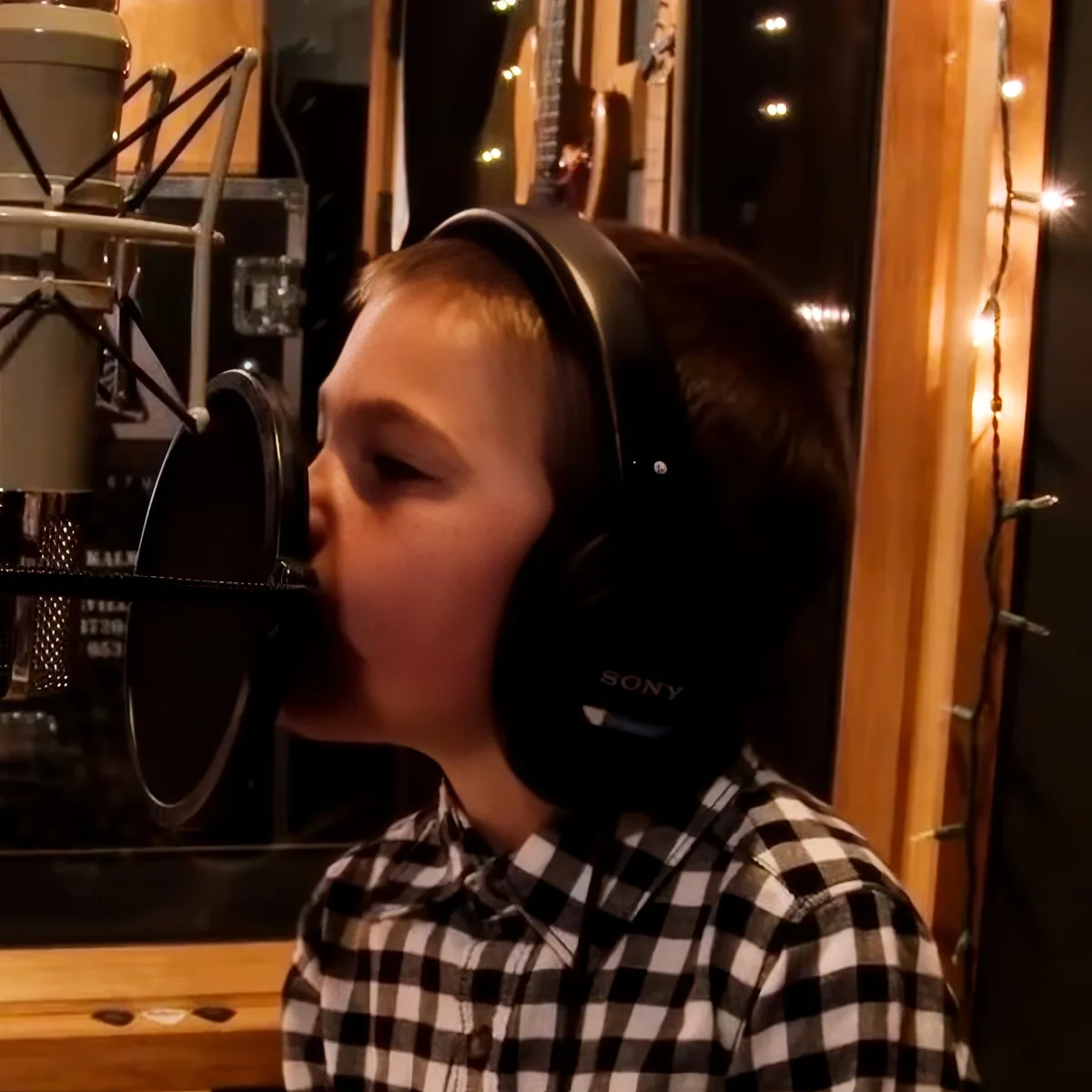 Carrie Underwood's son