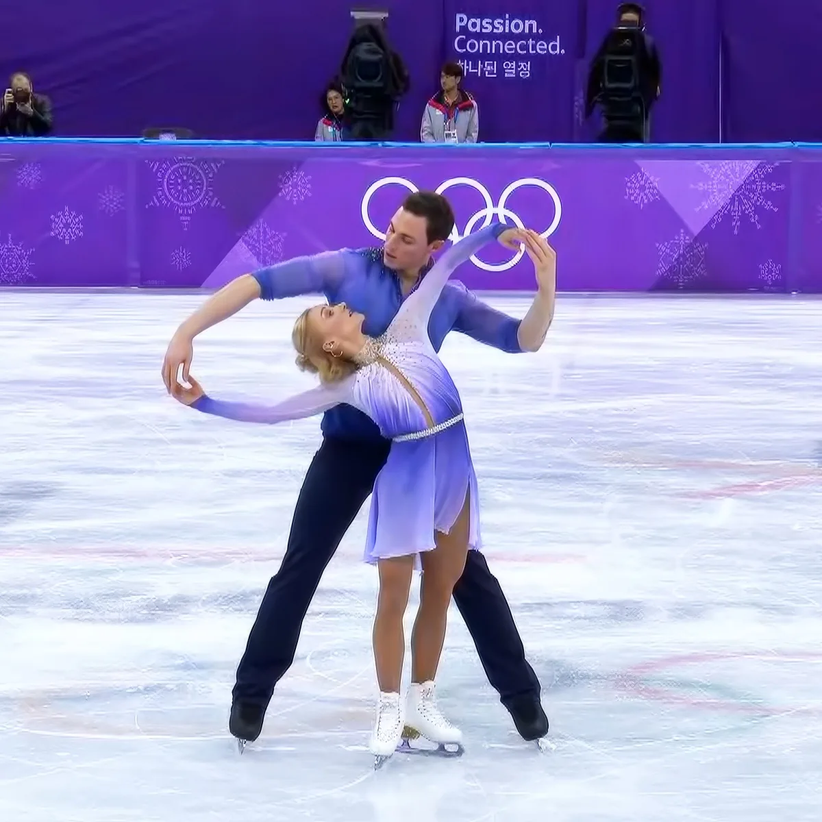 Figure skating couple