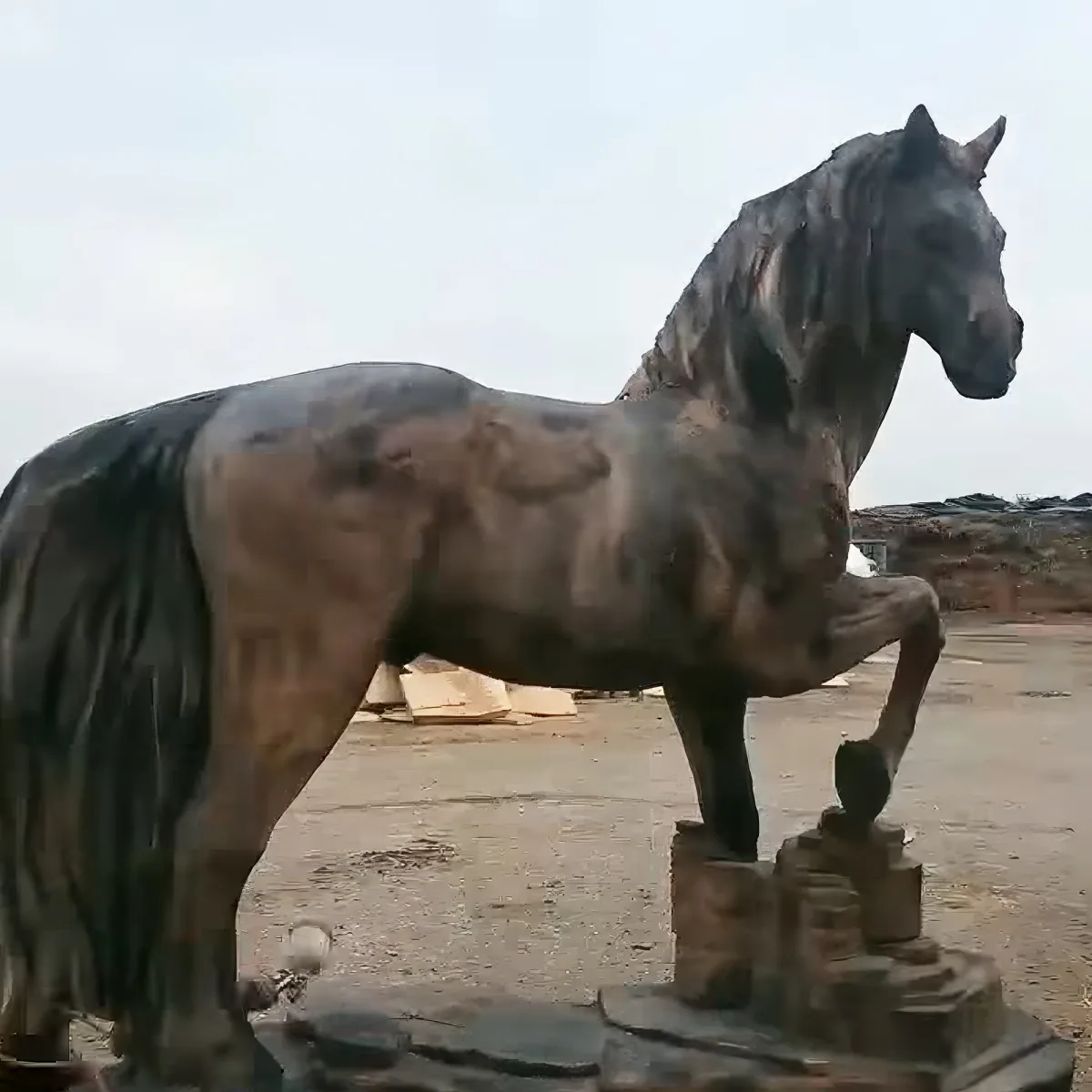 Life-like wood horse