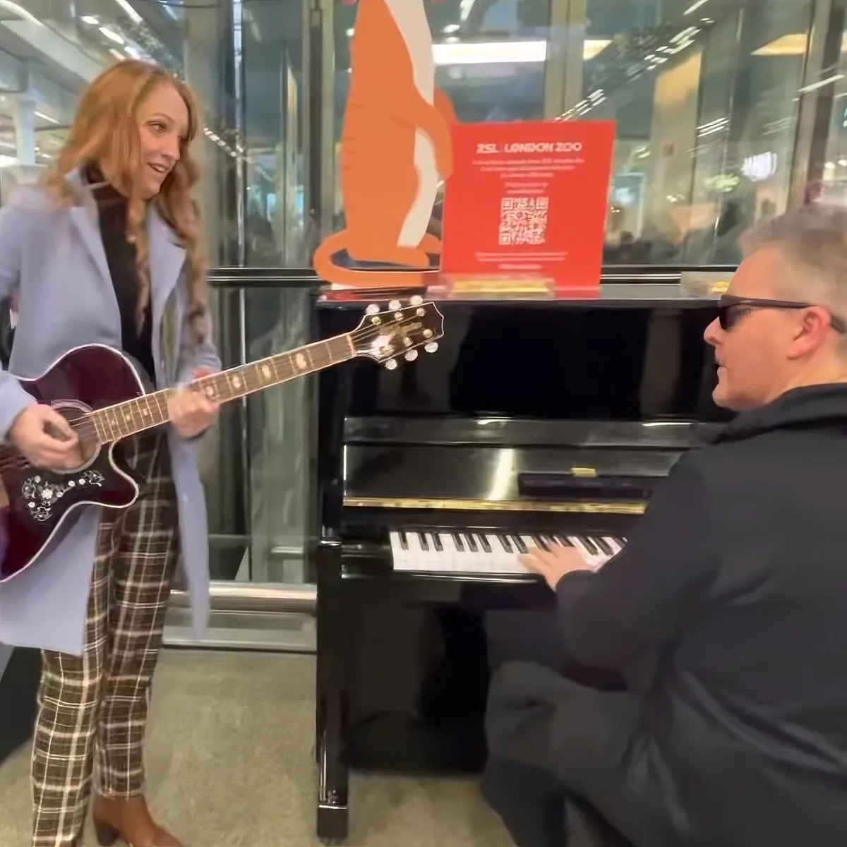 Guitarist and piano player
