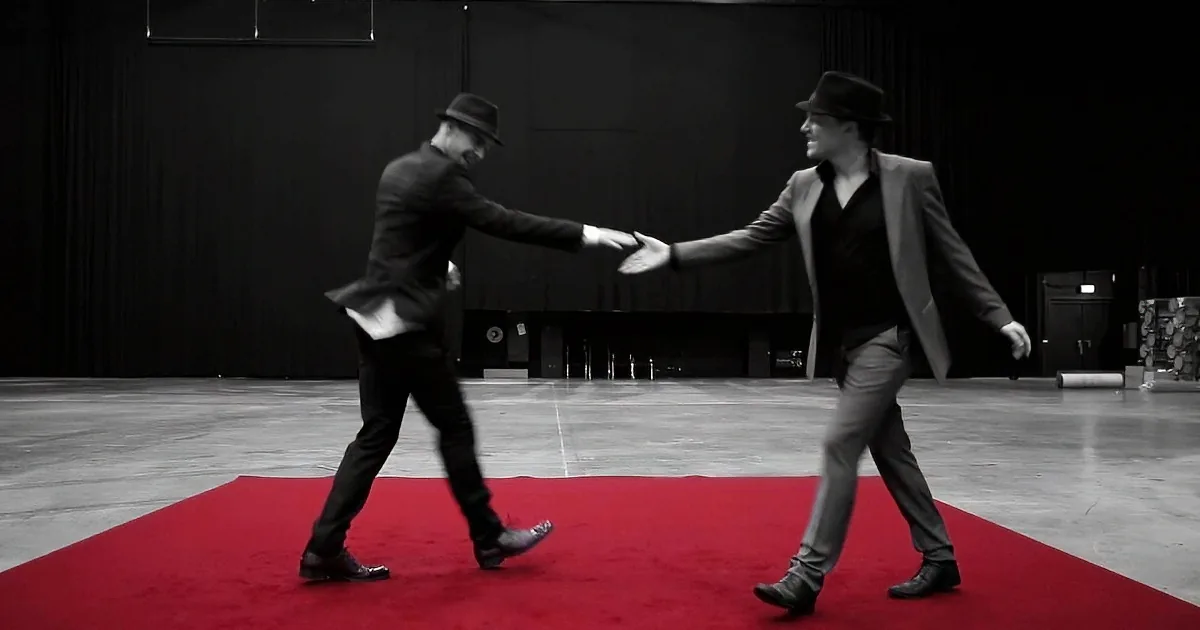 Duo Performs Captivating Neoswing Dance to 1920s Style Electro Swing Music