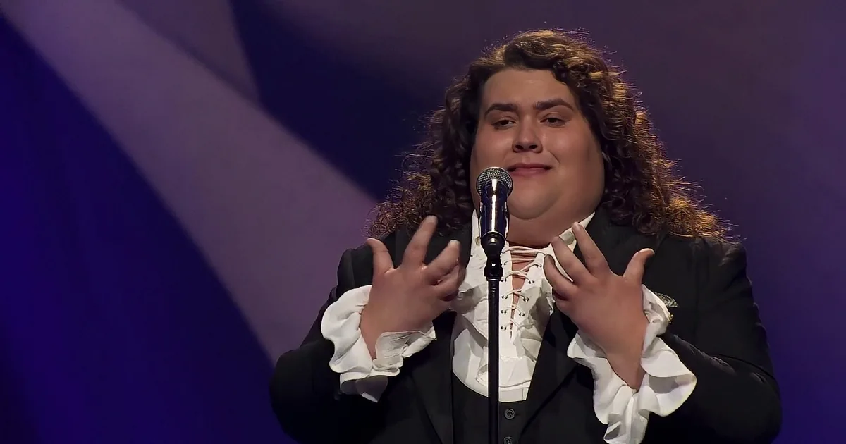 Jonathan Antoine Performs ''Caruso'' in a Spectacular Live Performance