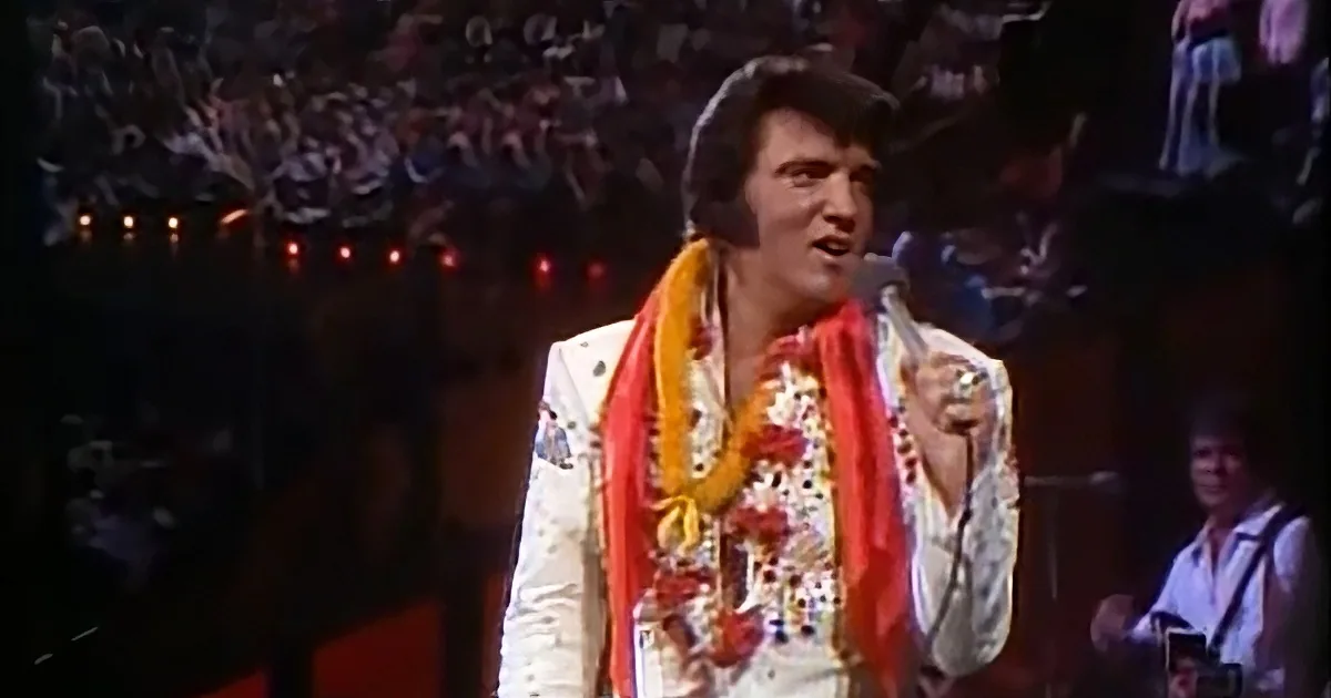 Elvis Presley Sings ''An American Trilogy'' in Iconic Live Performance