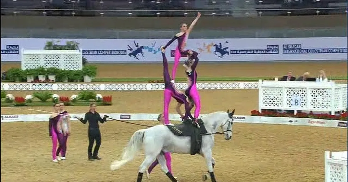 Girls Perform Amazing Gymnastics Routine on Moving Horse at Equestrian Competition