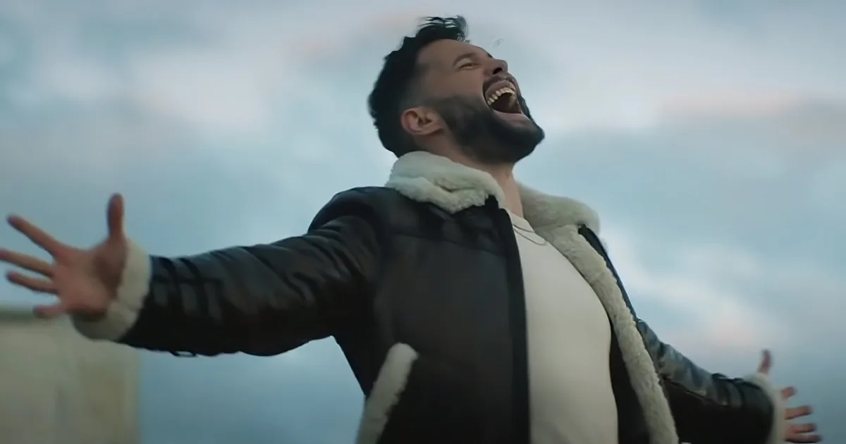 Calum Scott''s Music Video for ''Rise'' Is a Bonafide Tearjerker