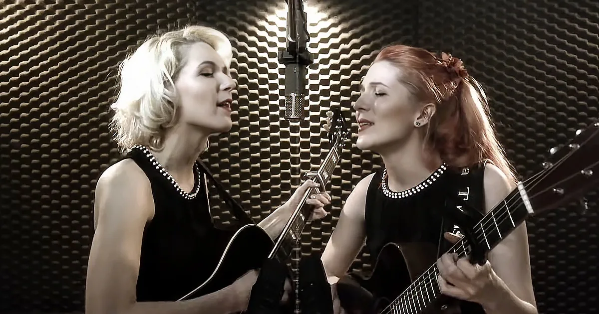 Talented Twins Perform Upbeat Cover of the Beatles'' ''When I''m Sixty-Four''