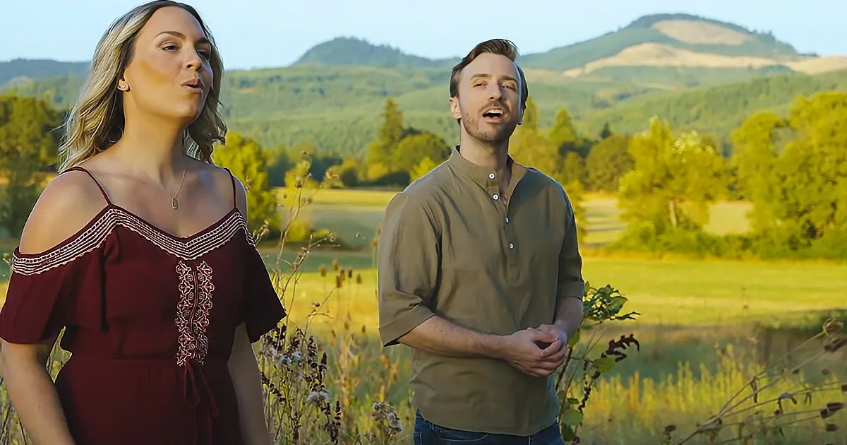 Evynne & Peter Hollens