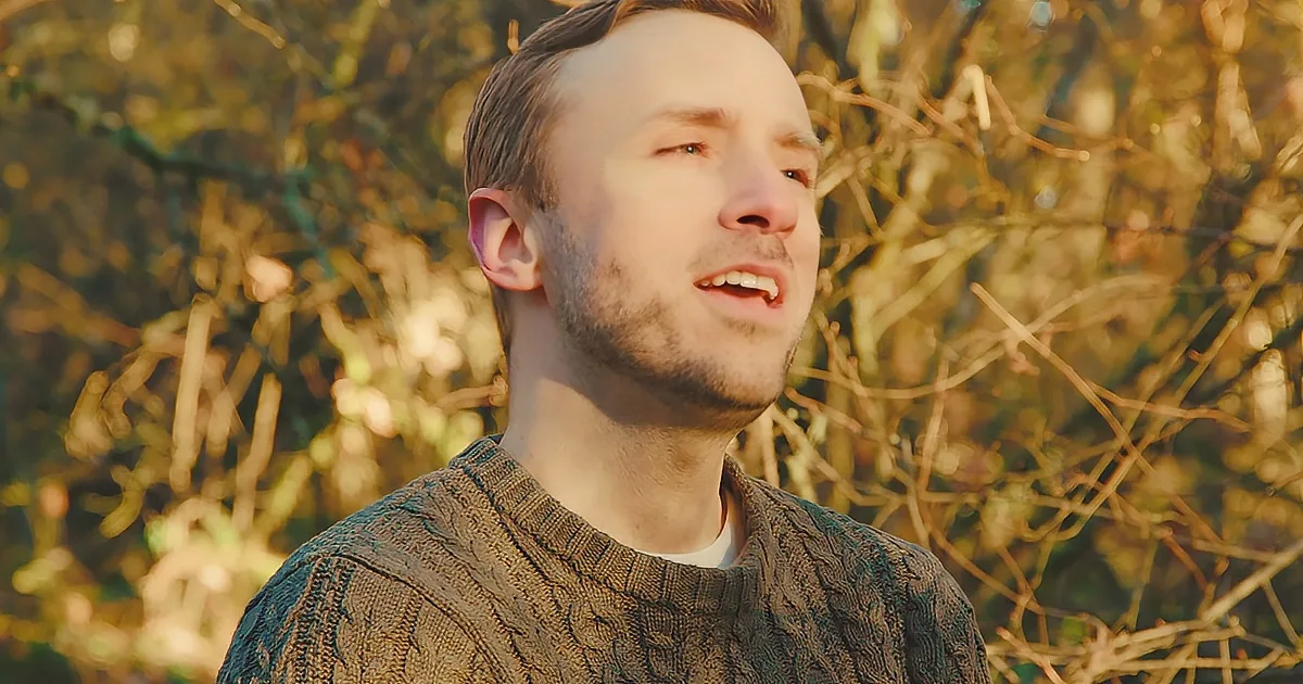 Peter Hollens Sings Touching Tribute to His High School Music Teacher