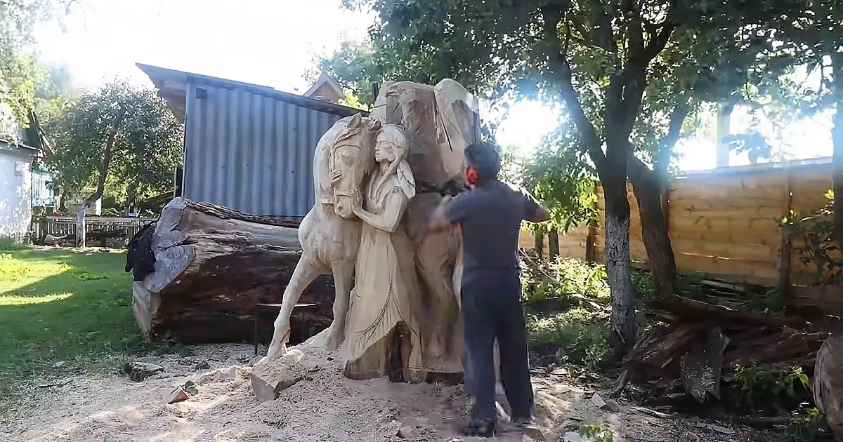 Chainsaw Wood Carving