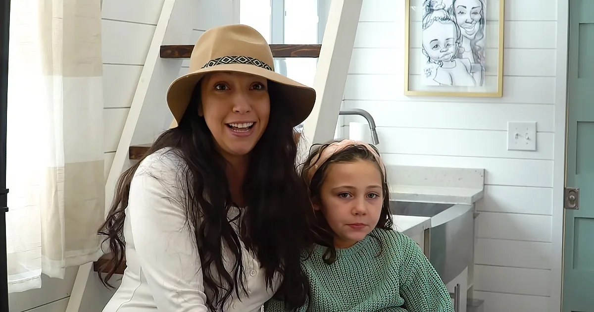Megan and her six-year-old daughter Sloane