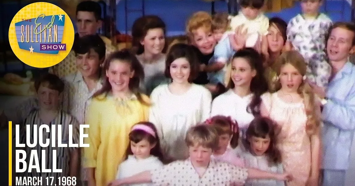 Lucille Ball and Eighteen Kids Perform ''Yours, Mine, and Ours'' on Ed Sullivan