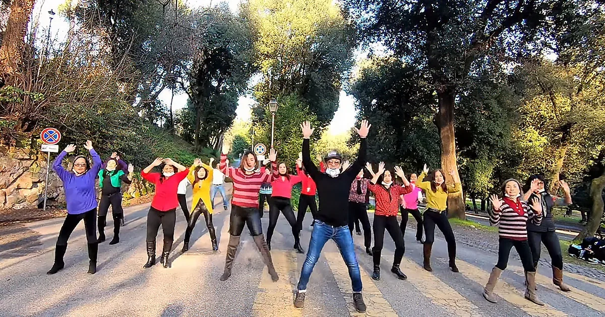 Neighborhood Ladies Come Together for Awesome 'Grease' Dance