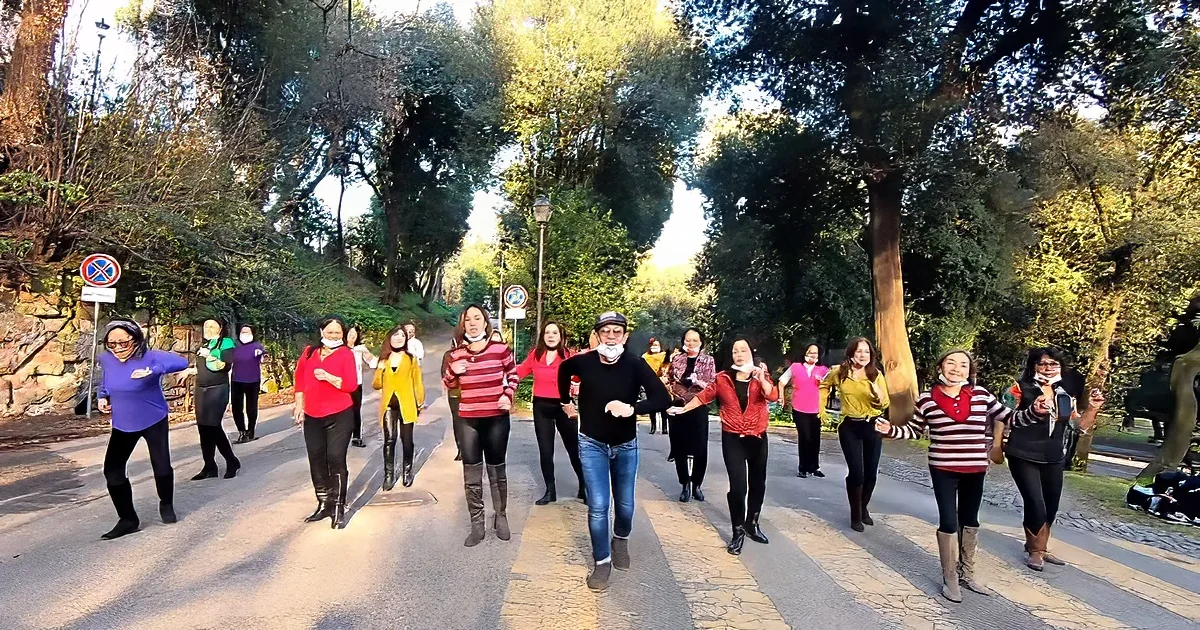 Neighborhood ladies 'Grease' dance