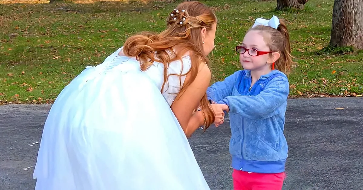 5-Year-Old Girl With Autism Mistakes Bride for Cinderella