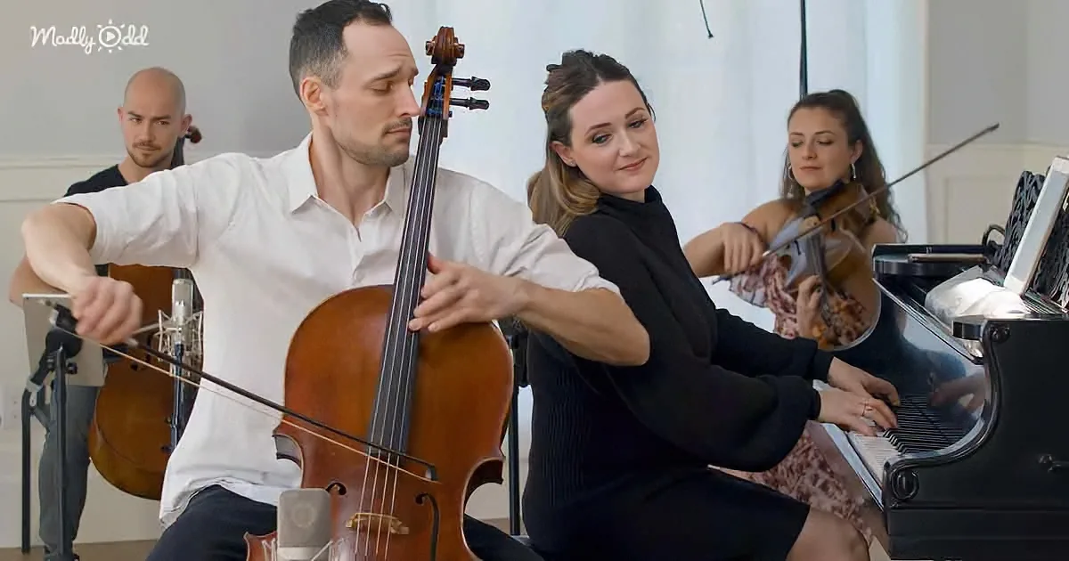 ''Brooklyn Duo'' Performs the Most Romantic Wedding Song Possible