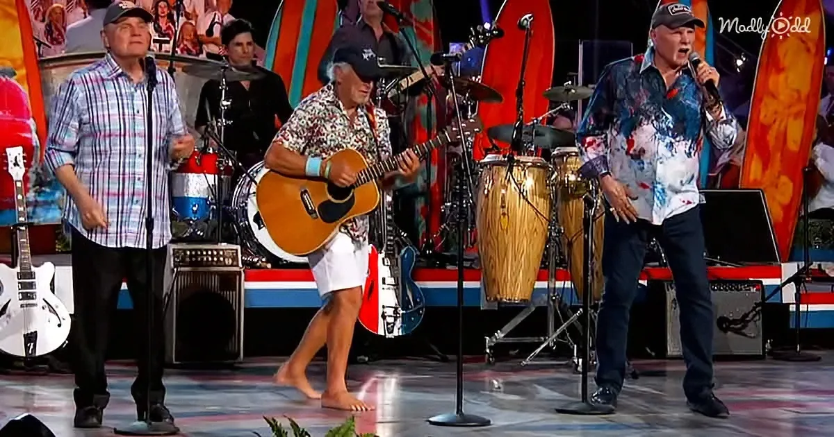 Long-Time Pals Jimmy Buffett, John Stamos, and the Beach Boys Do a Medley of Hits