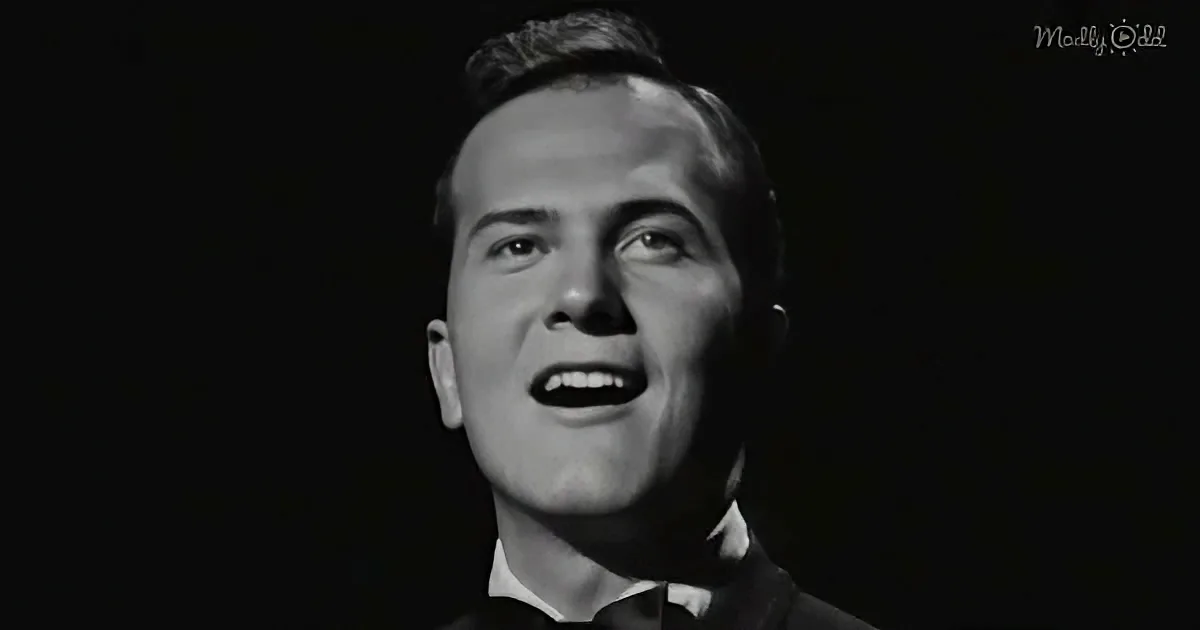 Pat Boone Salutes America With 'This Is My Country'