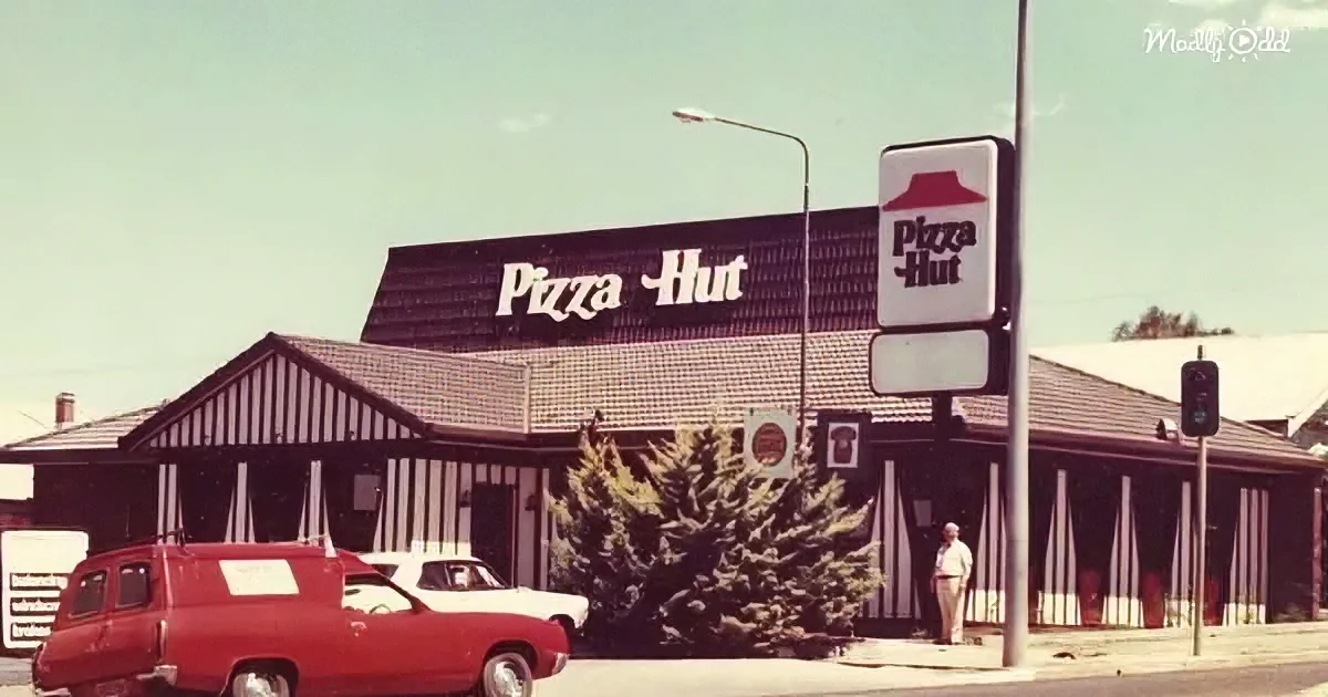 'Pizza Hut' Was the Place to Be on Friday Nights