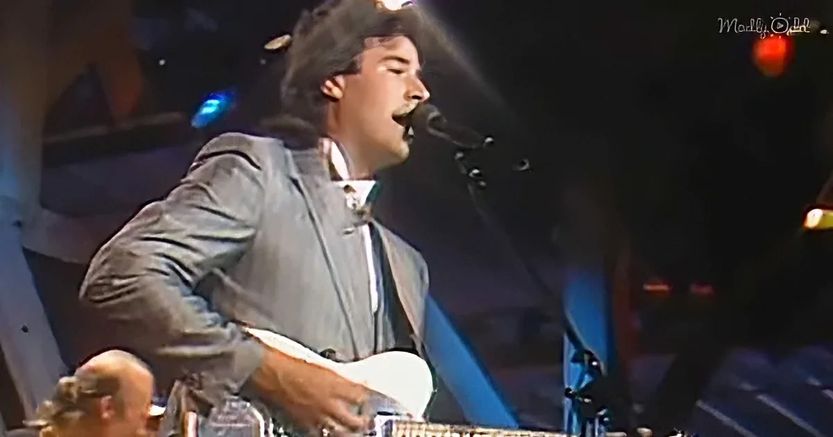 Vince Gill Rocks 80s Classic Country ''Let''s Do Something''