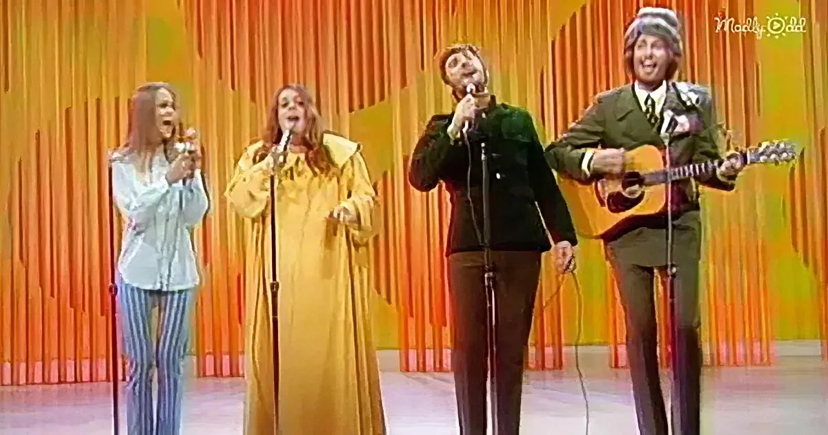 The Mamas & the Papas Legendary 1967 Performance of 'Creeque Alley'