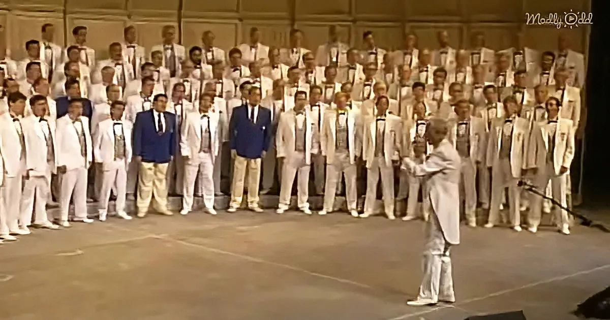 100 barbershop singers
