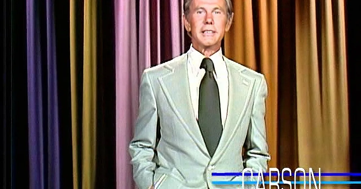 Johnny Carson Lights up the 4th of July With Laughs