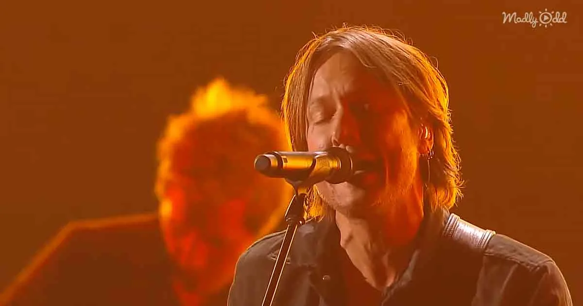 Keith Urban CMT Music Awards live performance