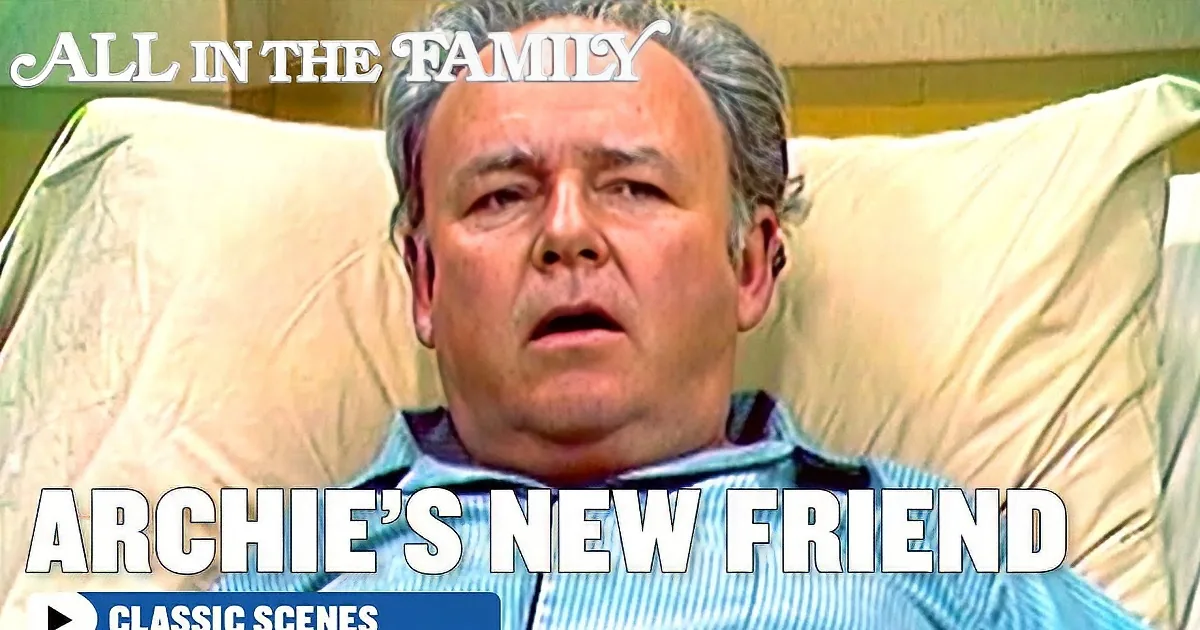The Audience Can't Stop Laughing When Archie Bunker Makes a New Friend