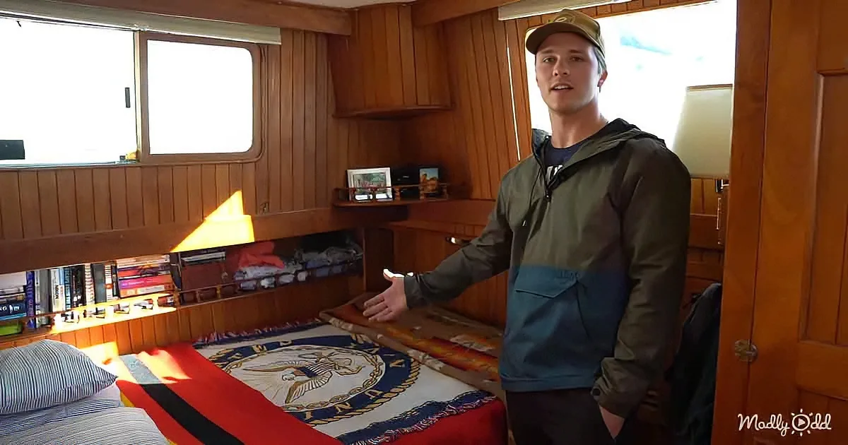 Houseboat tiny home