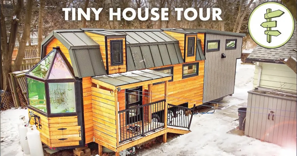 Unique Tiny House Offers Efficient and Affordable Living for Couples