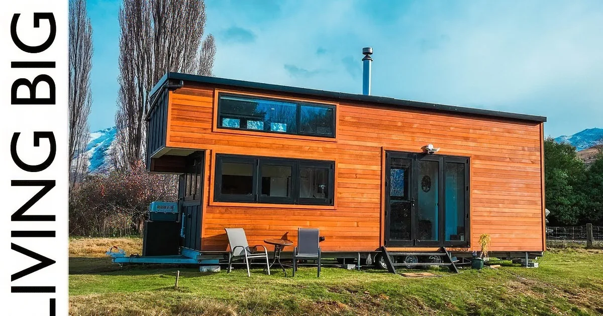 Gorgeous Modern Tiny House in the Mountains Is a Dream.