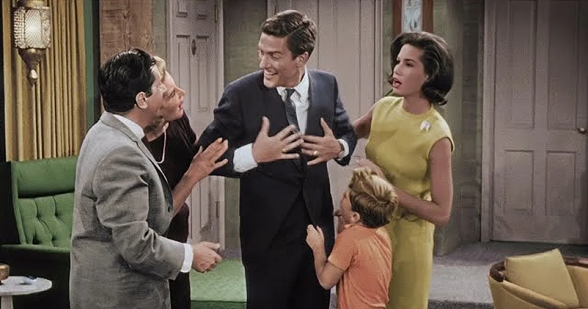 'Best of the Dick Van Dyke Show' Is Good for 14 Minutes of Smiles and Laughter