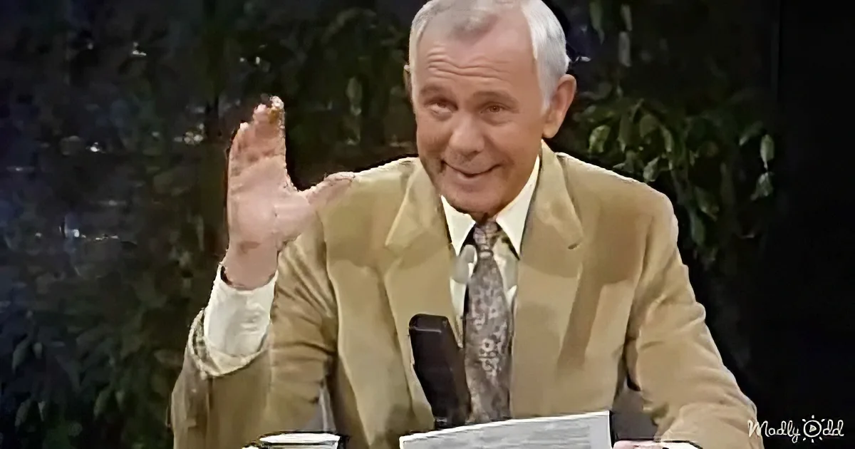 Johnny Carson Reads 'Facts You May or May Not Know'