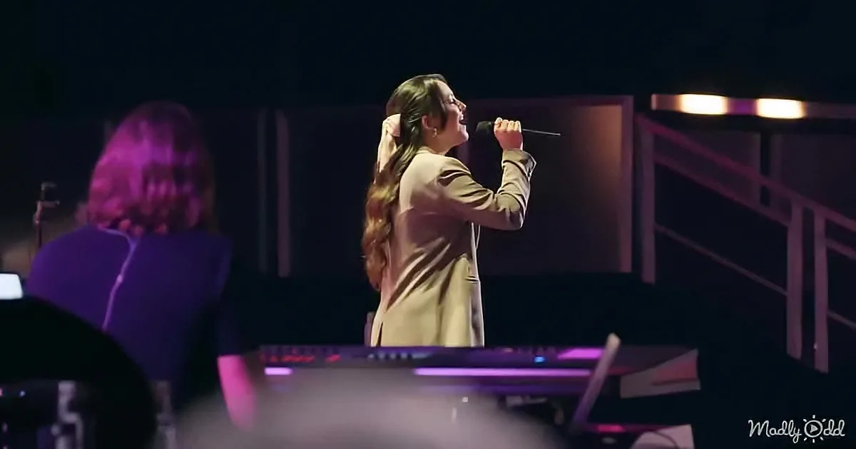 Grace Bello - The Voice