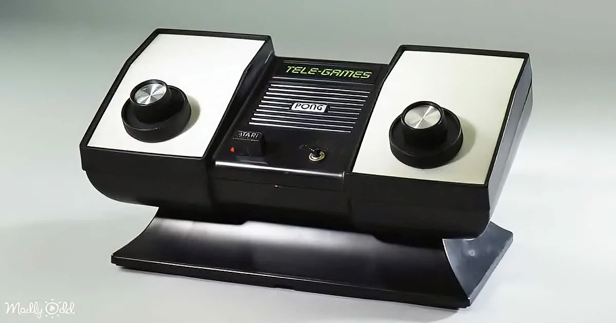 A vintage Atari Pong console with two paddles and a central control knob is displayed.