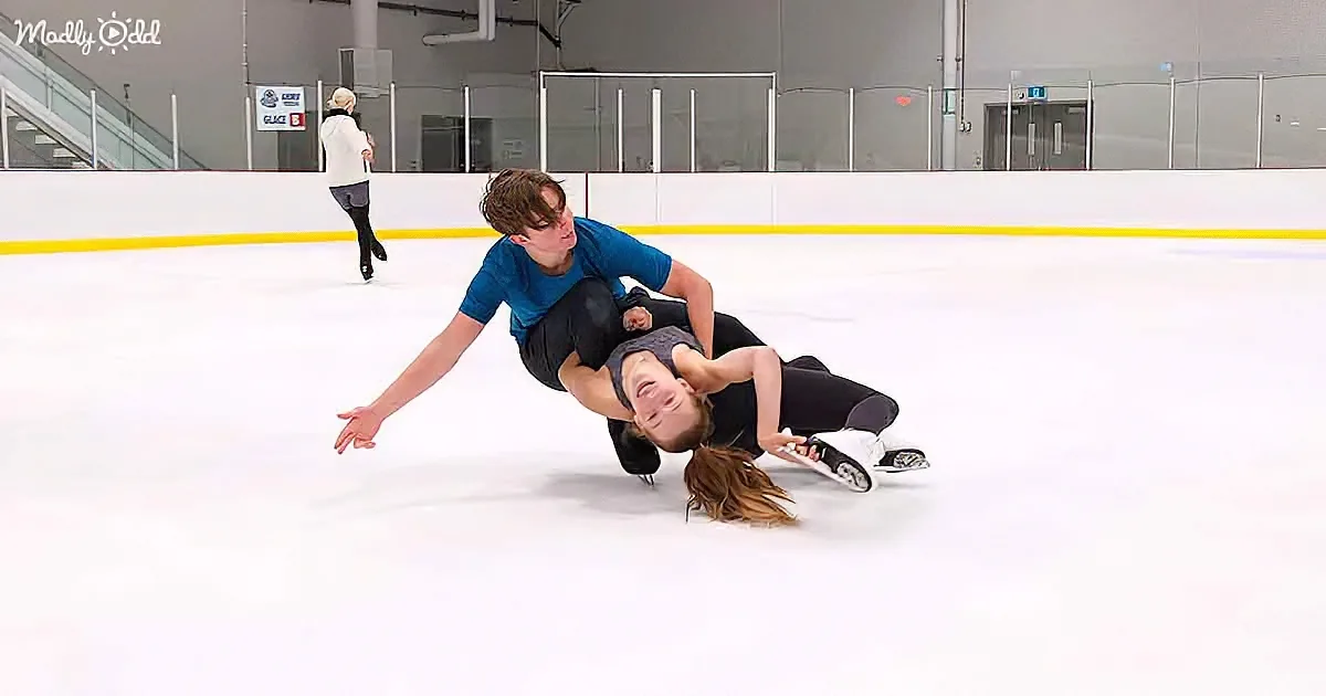 Two Teen Skaters Move as One in Dramatic Ice Duet