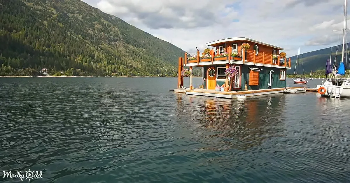 Float Your Cares Away on This 700-Square-Foot off-Grid Home on the Water